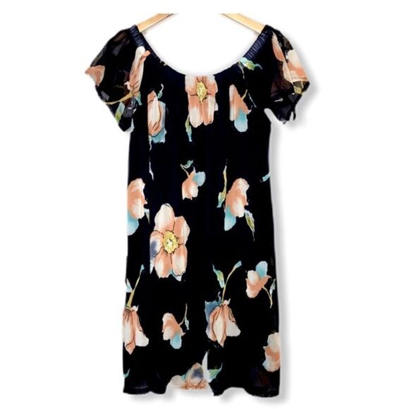 𝅺megan U.S.A. Off the Shoulder Flower Dress - Picture 1 of 8
